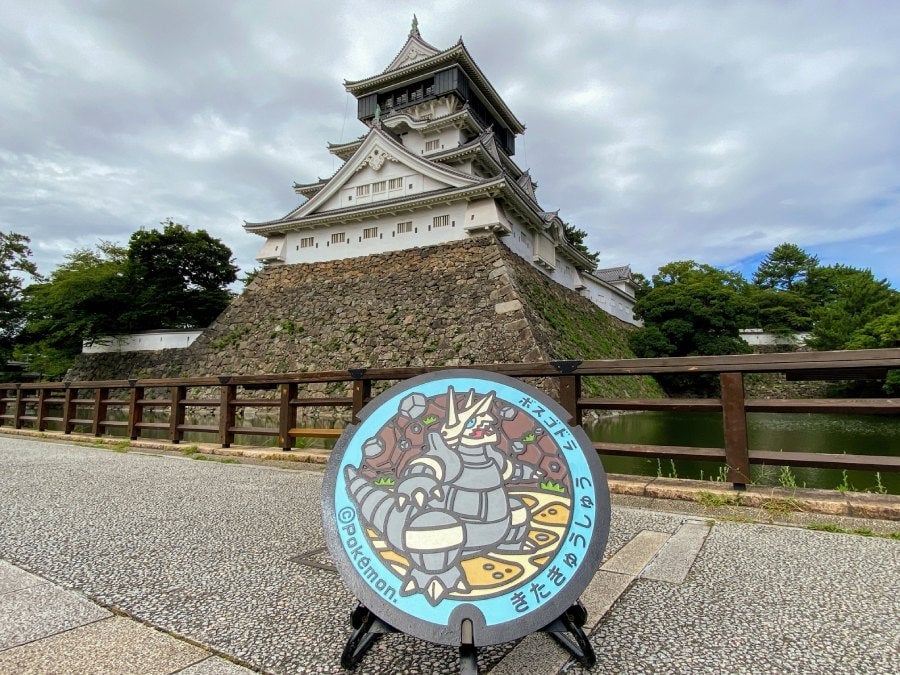 Earlier this month, Poké-futa were also installed in Fukuoka Prefecture. Aggron seems fitting for a Japanese castle, no?