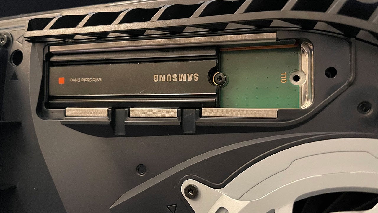 Try not to scratch your drive with the screwdriver, because that’s just sloppy. 