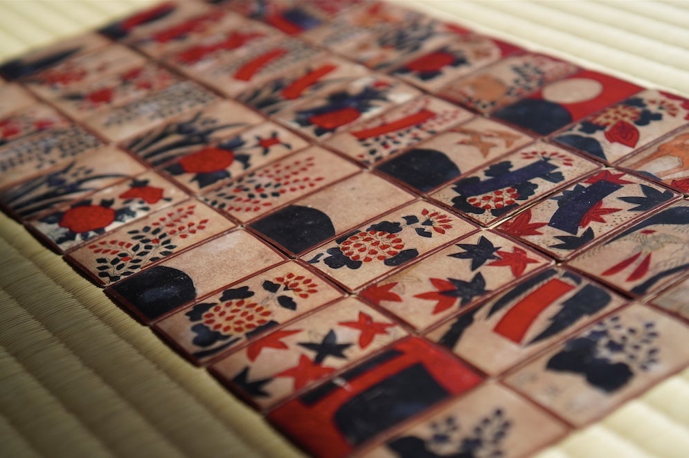 In Japan, floral and foliage designs are also found on lacquerware, pottery, kimono, and in tattooing.