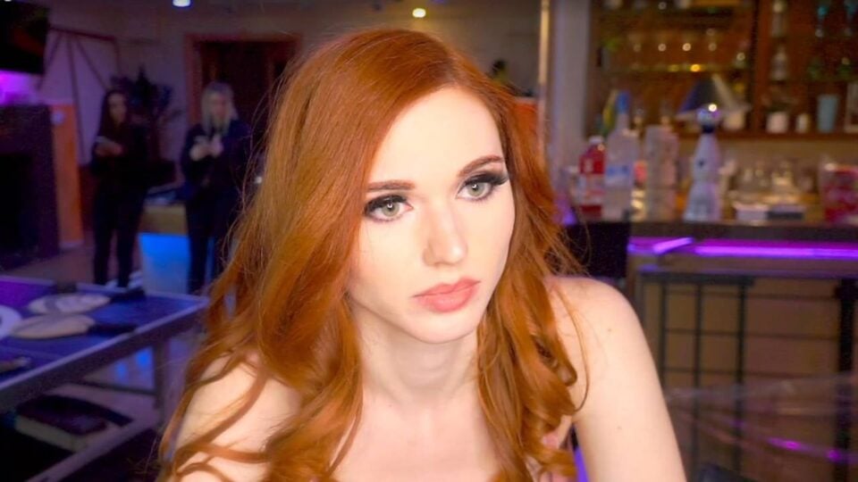 Amouranth Says She's 'Quitting' OnlyFans, Invests In Twitch - Kotaku