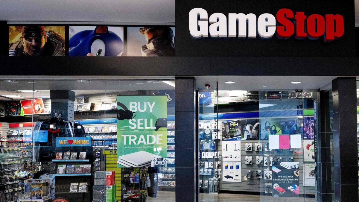 GameStop Overhauling Rewards Program, Raising Price By $10 - Kotaku
