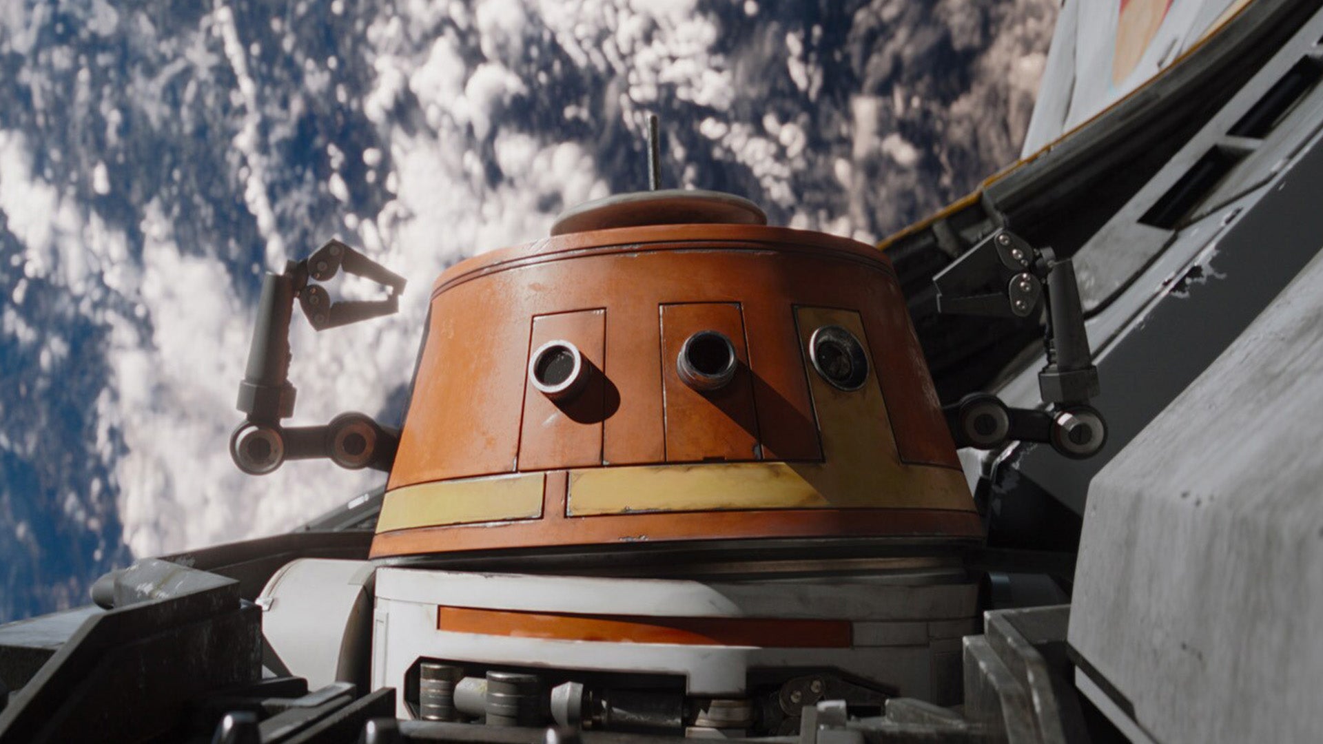 Everyone’s favorite murderous, psychopathic droid!