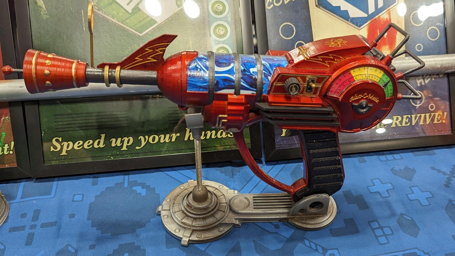 Photo: Activision / Pixel Empire / Kotaku