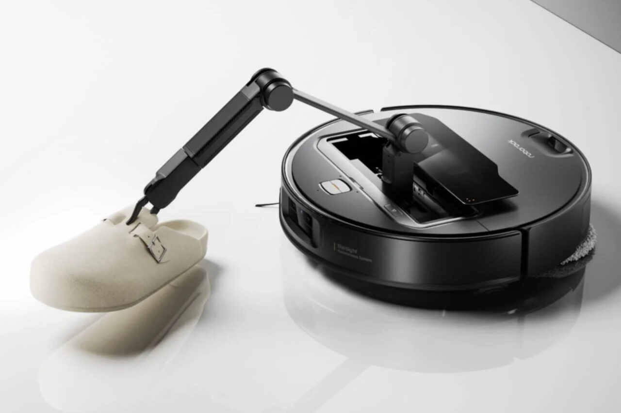 The Most Advanced Robovac with a Mechanical Arm Is $1,000 Off