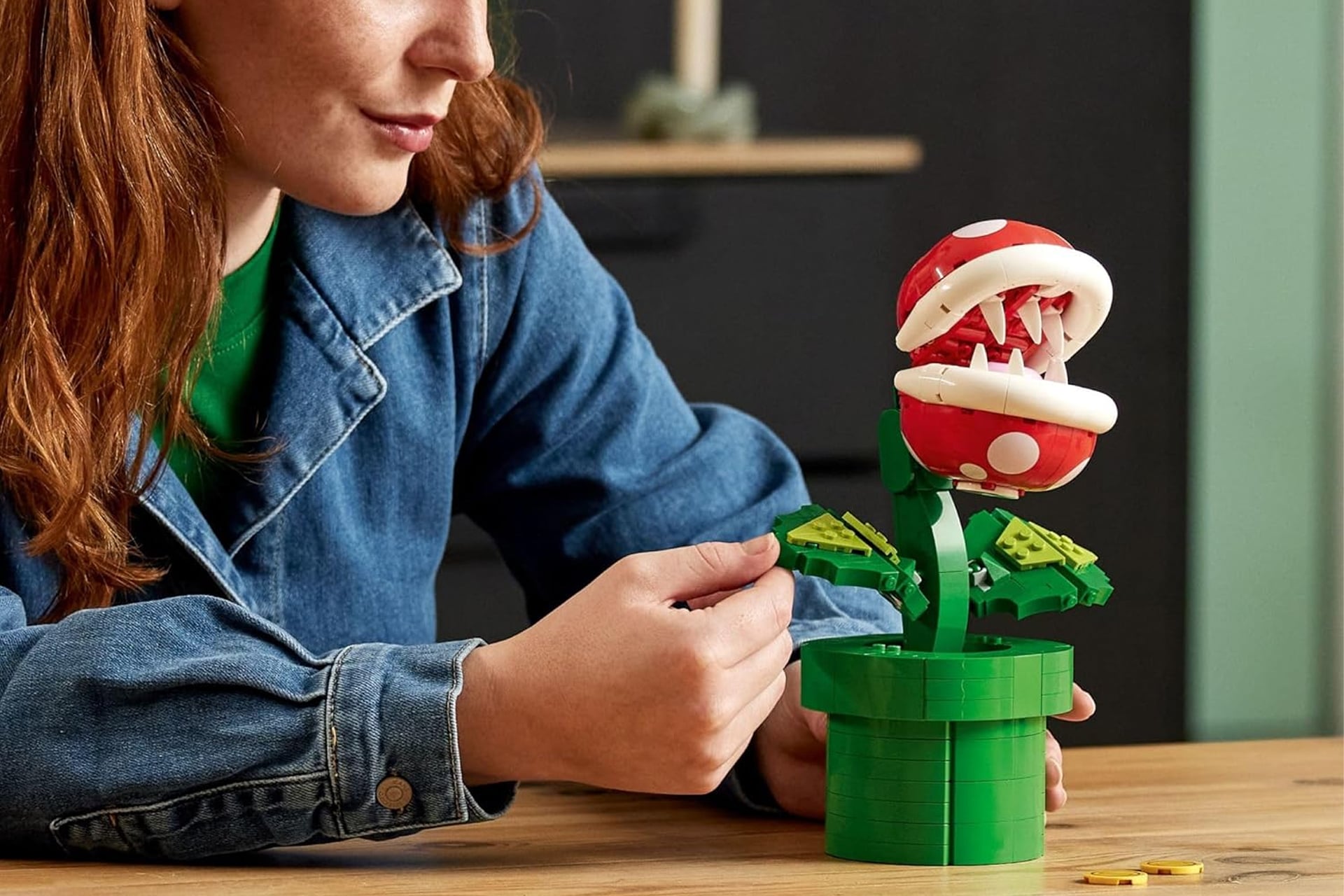 Legopiranhaplant