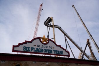 Photo of the entrance gate of Six Flags Over Texas