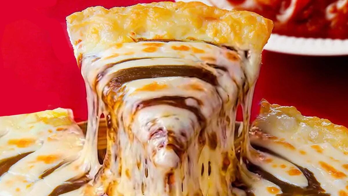 Pizza Hut Now Selling ‘Drinkable Pizza’ In Latest Sign Humanity Is Wrapping Up Soon
