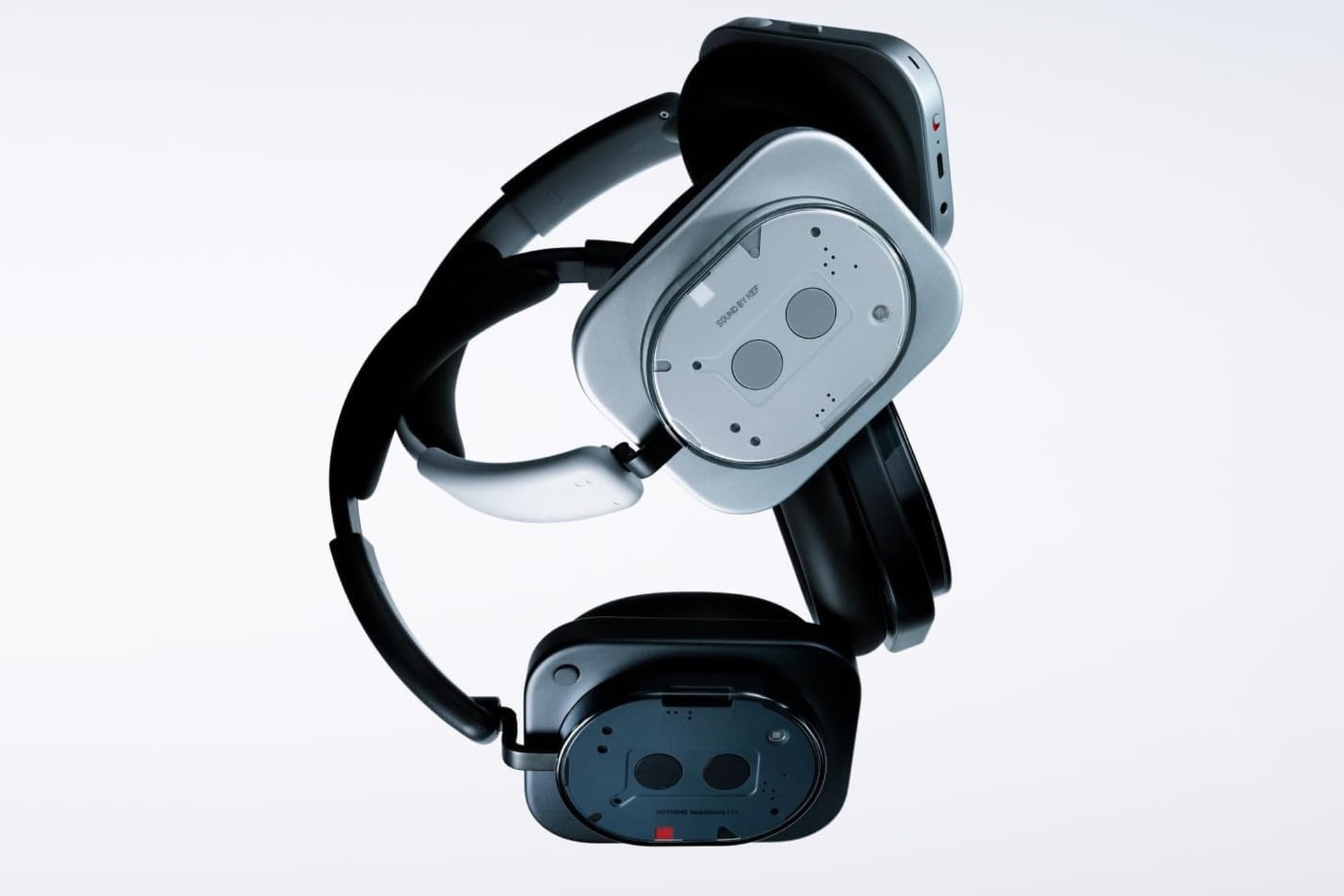 Nothingheadphones(1)hybrid