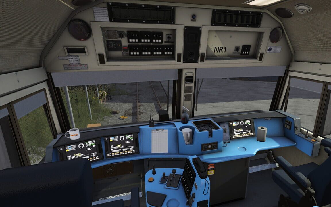 Trainz Railroad Simulator 2022: NR Class Locomotive – National Rail Mega Pack