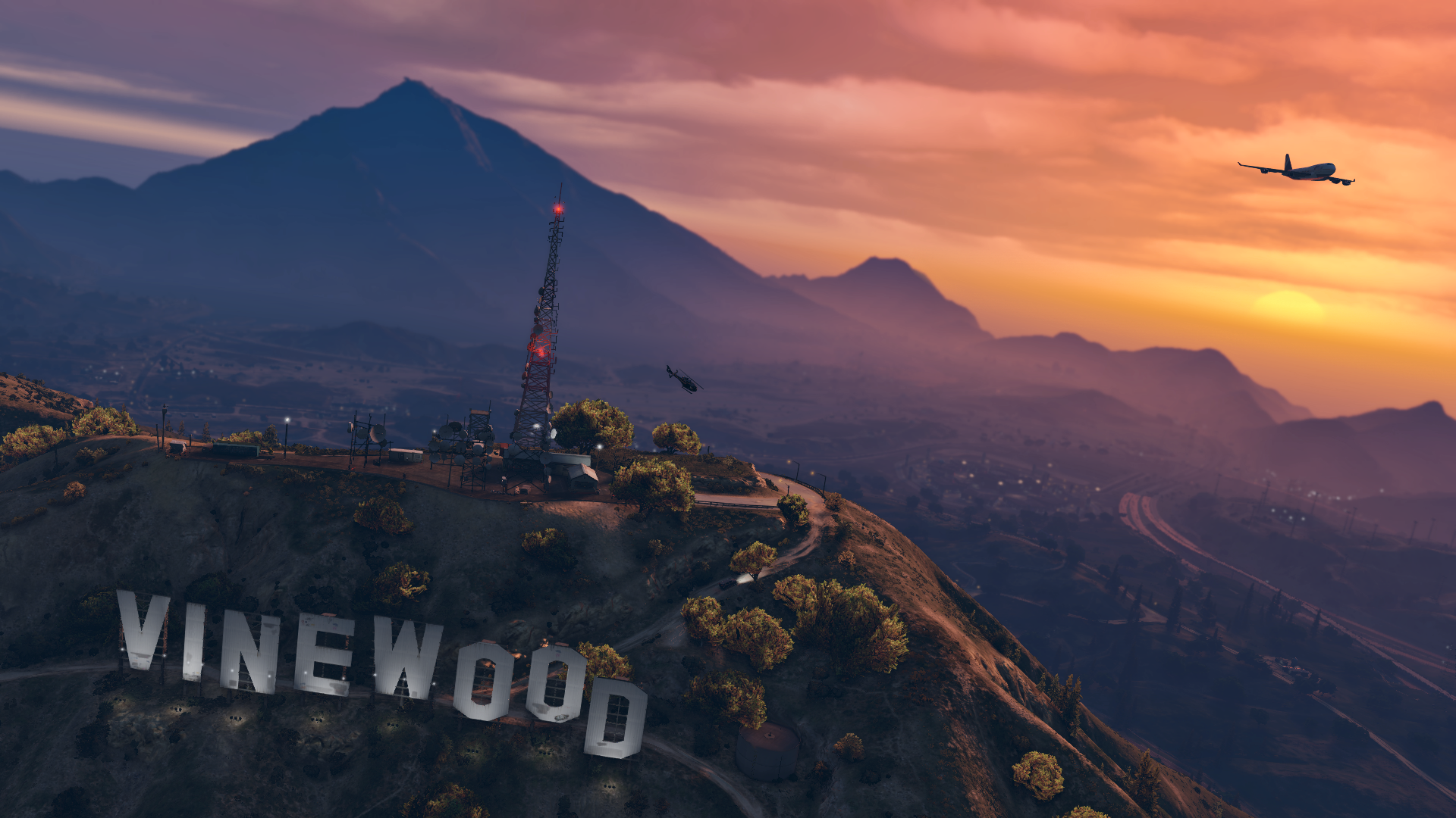 Grand Theft Auto V: Premium Online Edition &amp; Whale Shark Card Bundle