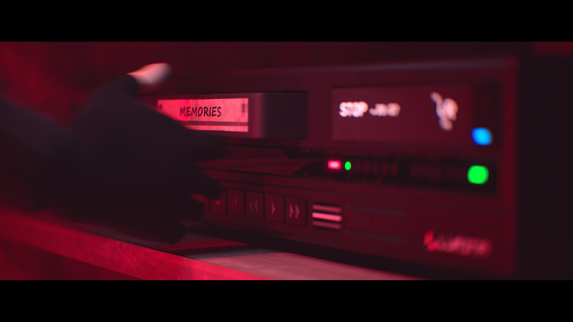 Incoherence: Dark Rooms