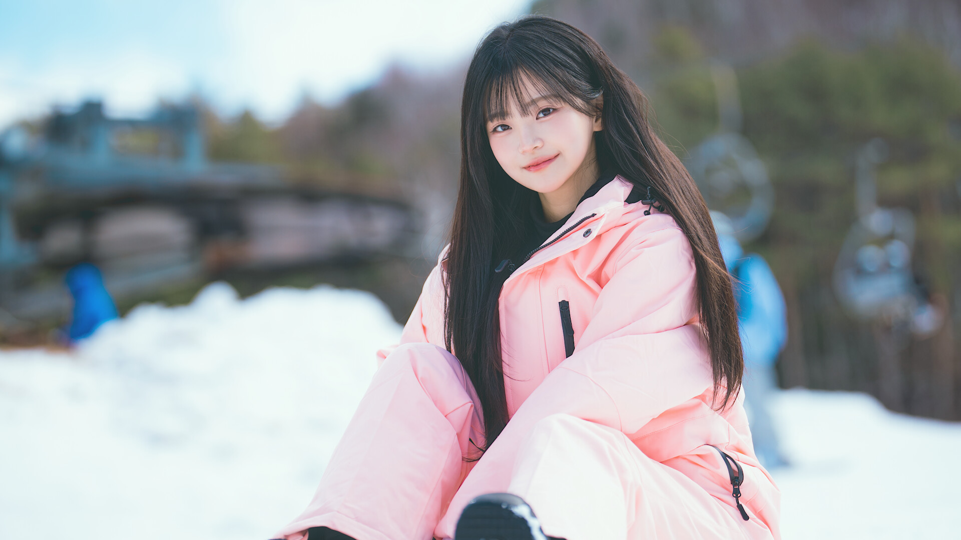 Five Hearts Under One Roof 2: Winter Trip DLC