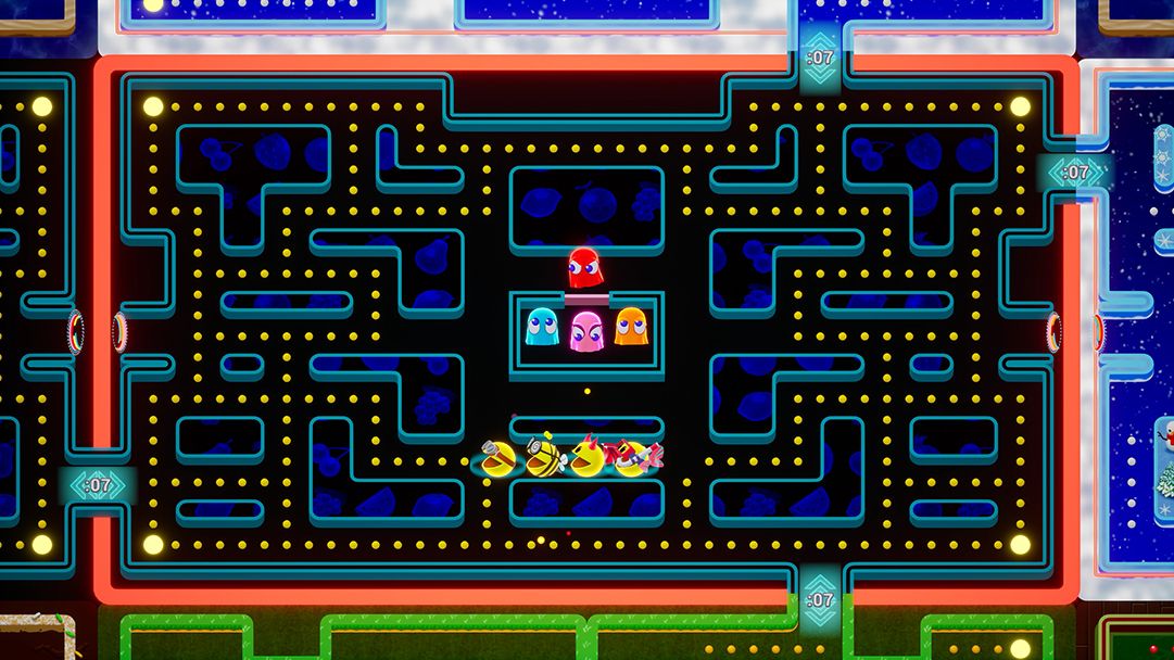 Pac-Man Mega Tunnel Battle