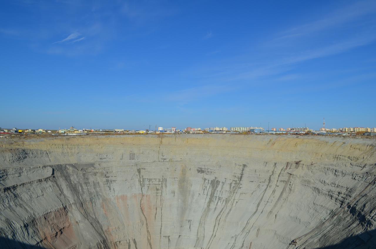 A Hole to Another Place SCP-1437