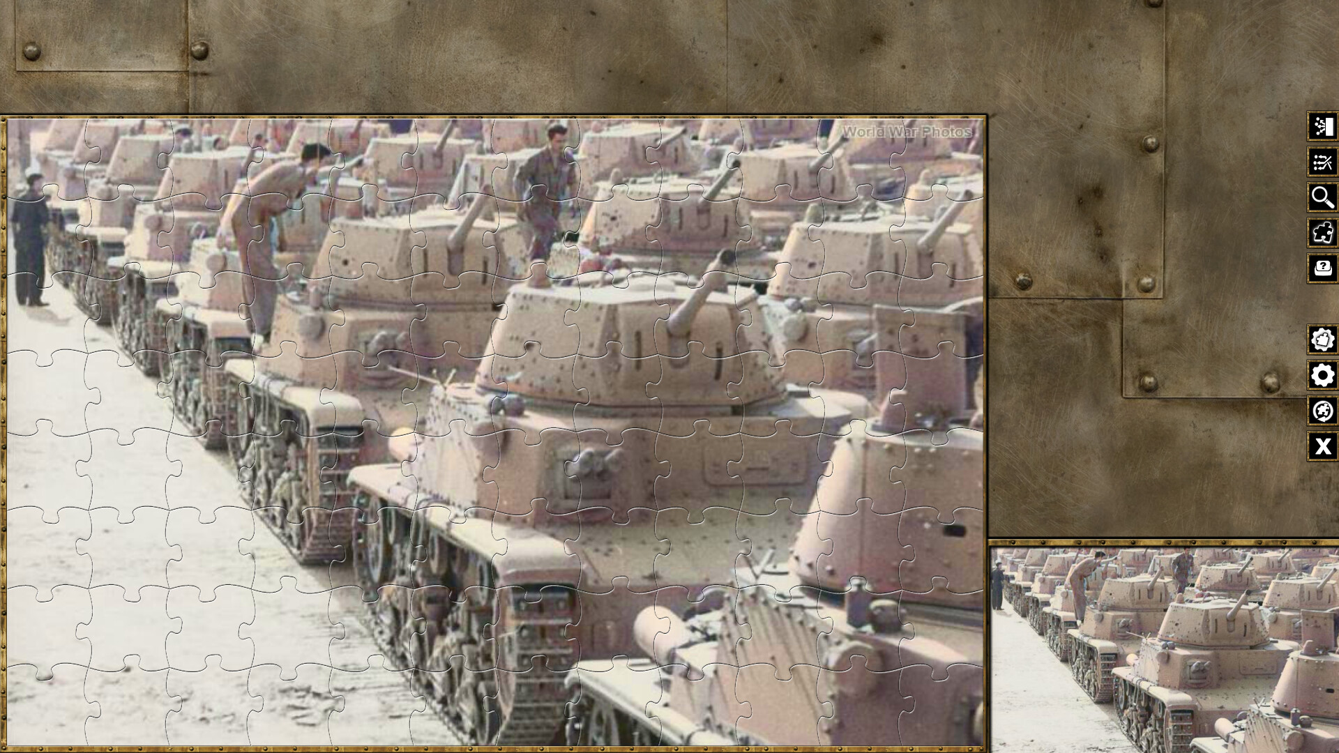 Pixel Puzzles WW2 Jigsaw: Italian Tanks