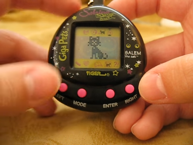 Giga Pets: Sabrina The Teenage Witch – Salem The Cat