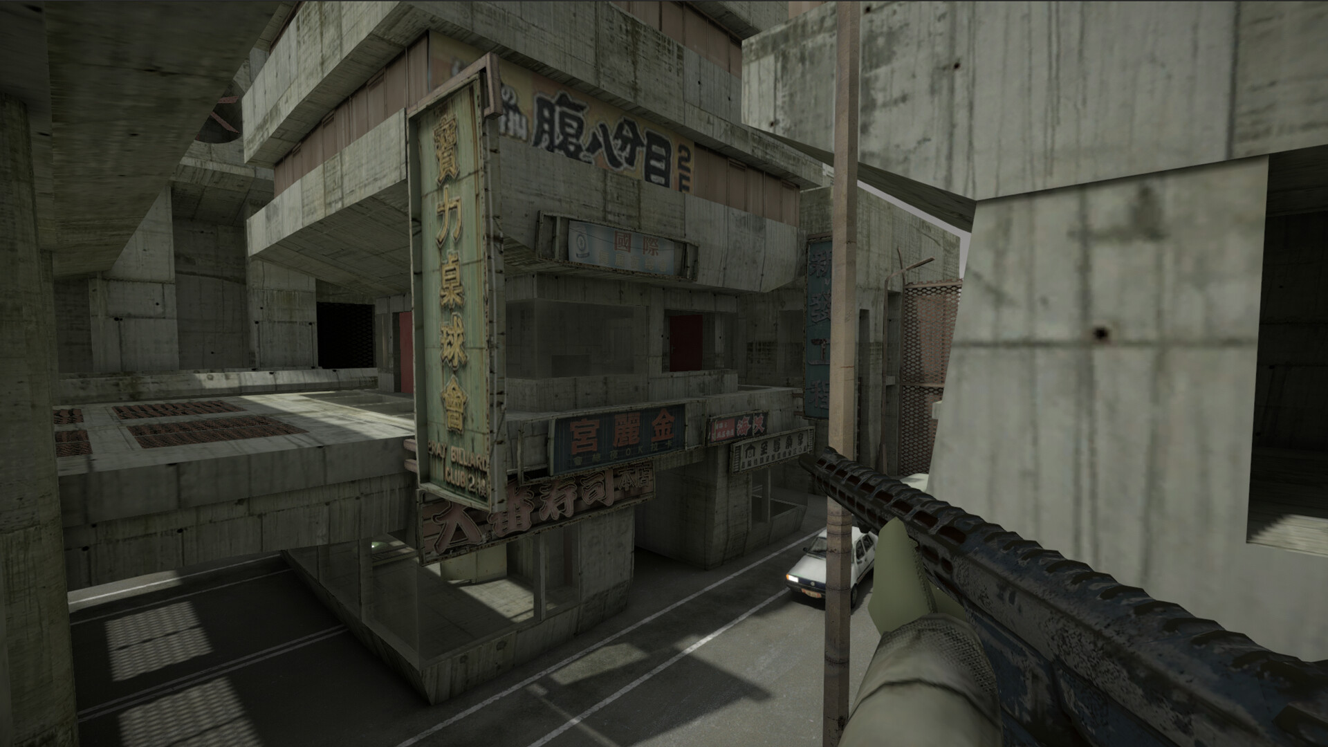 Straftat: Weapons, Maps and Hats