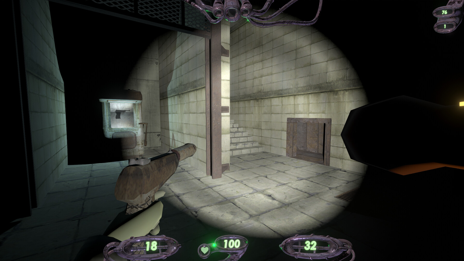 Straftat: Weapons, Maps and Hats